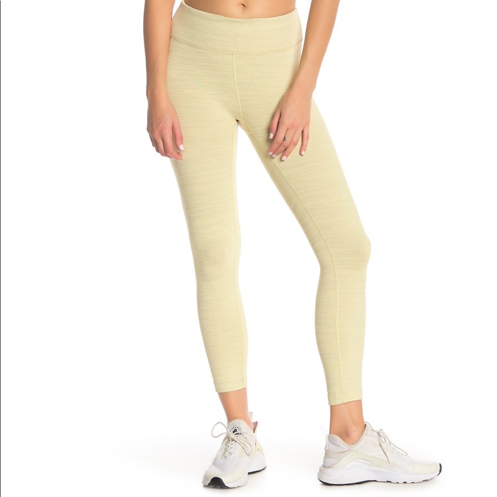 NWOT Outdoor voices techsweat Leggings